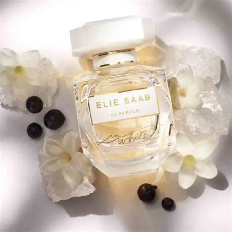 Le Parfum In White
